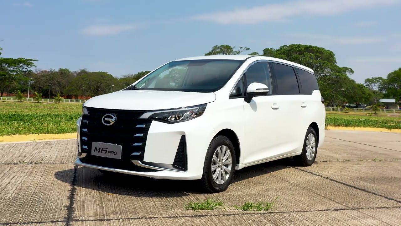 GAC M6 Pro 7-seat minivan for rent in Panama, front view